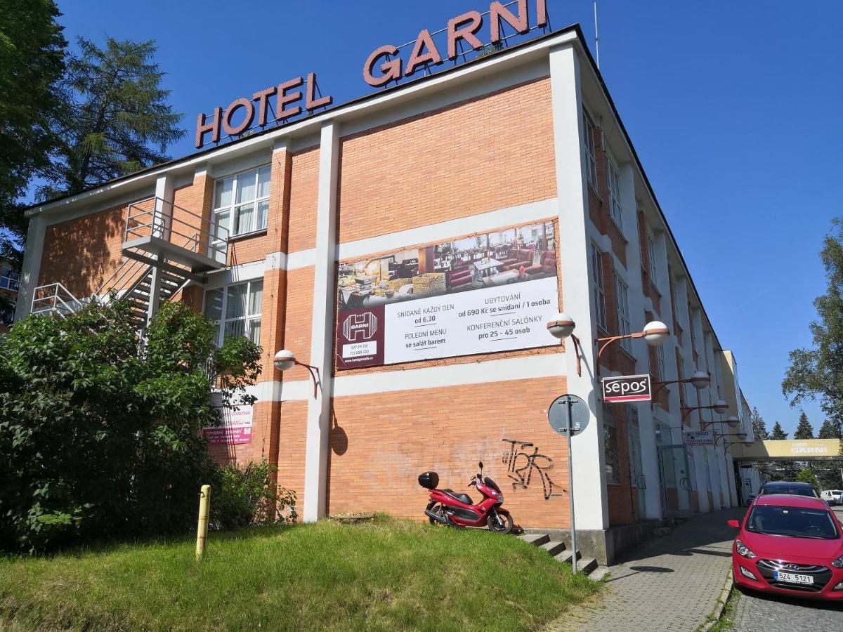 Hotel Garni Zlín エクステリア 写真